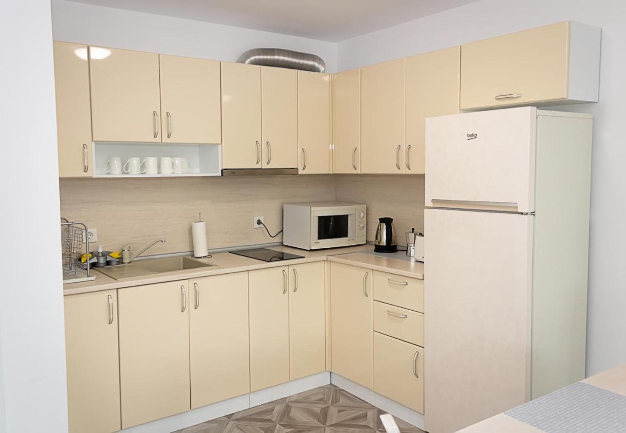 Apartment Lilia Καβάρνα Εξωτερικό φωτογραφία
